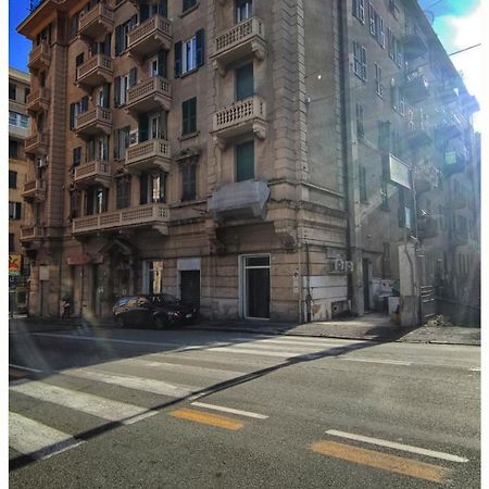 Tra Mare E Centro Lejlighed Genova Eksteriør billede
