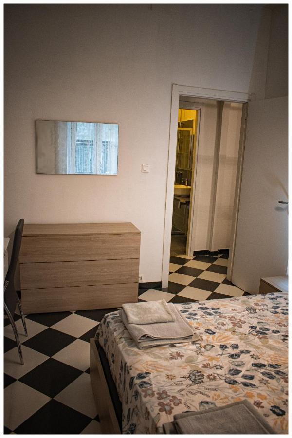 Tra Mare E Centro Lejlighed Genova Eksteriør billede