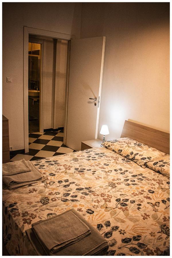 Tra Mare E Centro Lejlighed Genova Eksteriør billede
